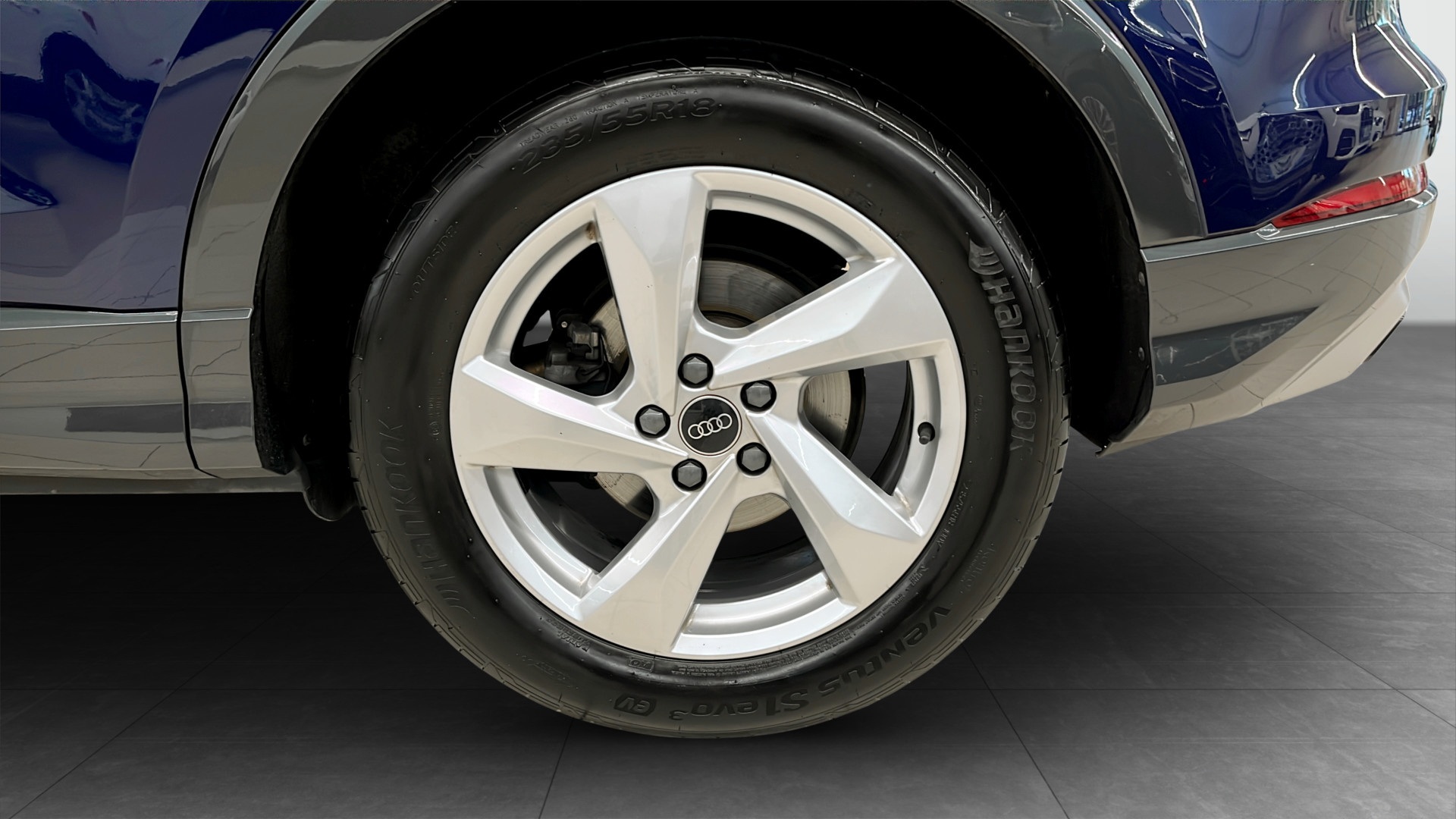 Audi Q3 ZJA808