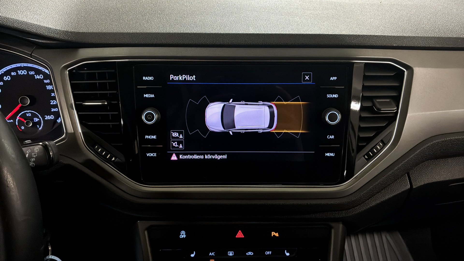 Volkswagen T-Roc ZJK82P