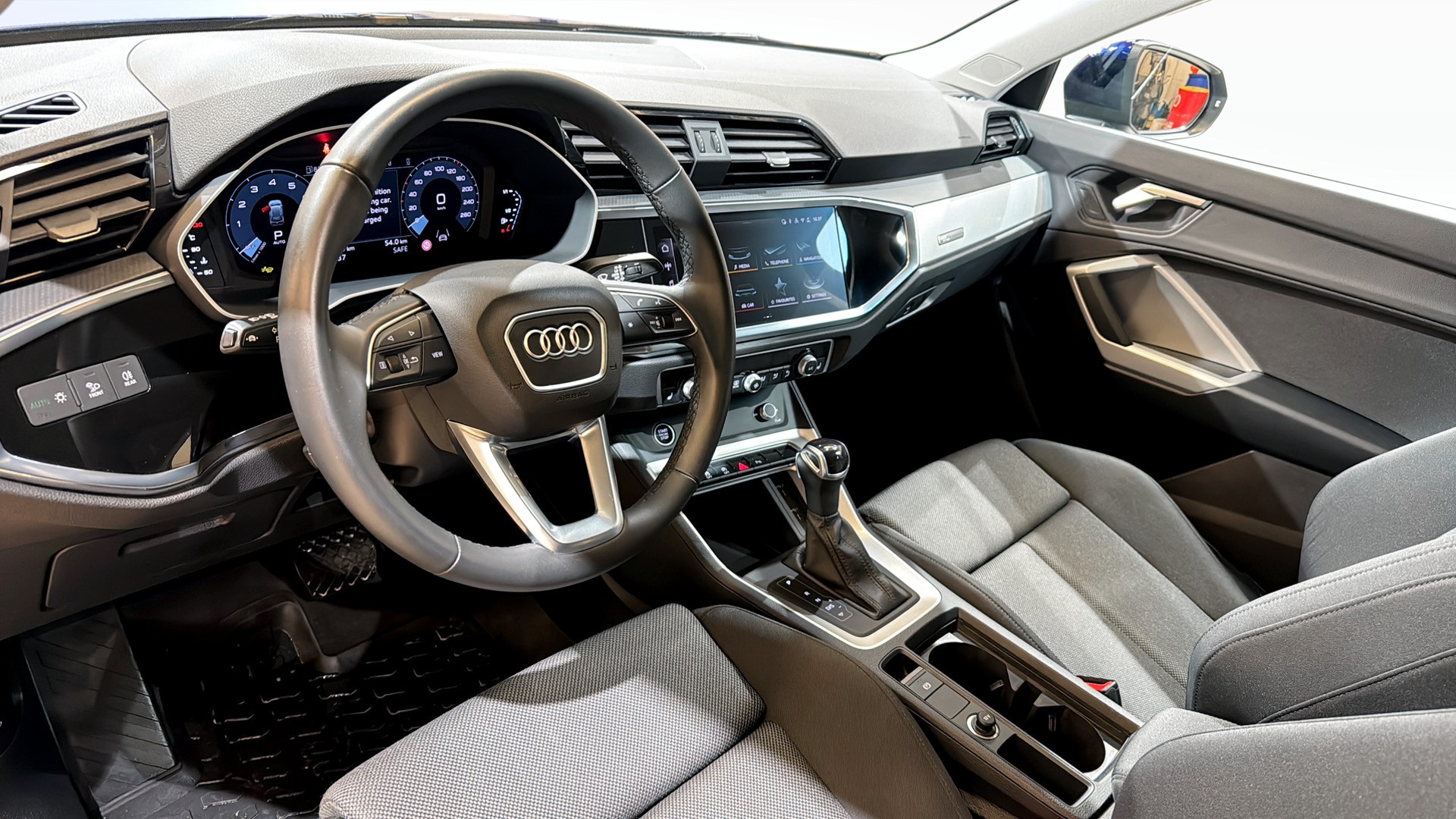 Audi Q3 ZJM710