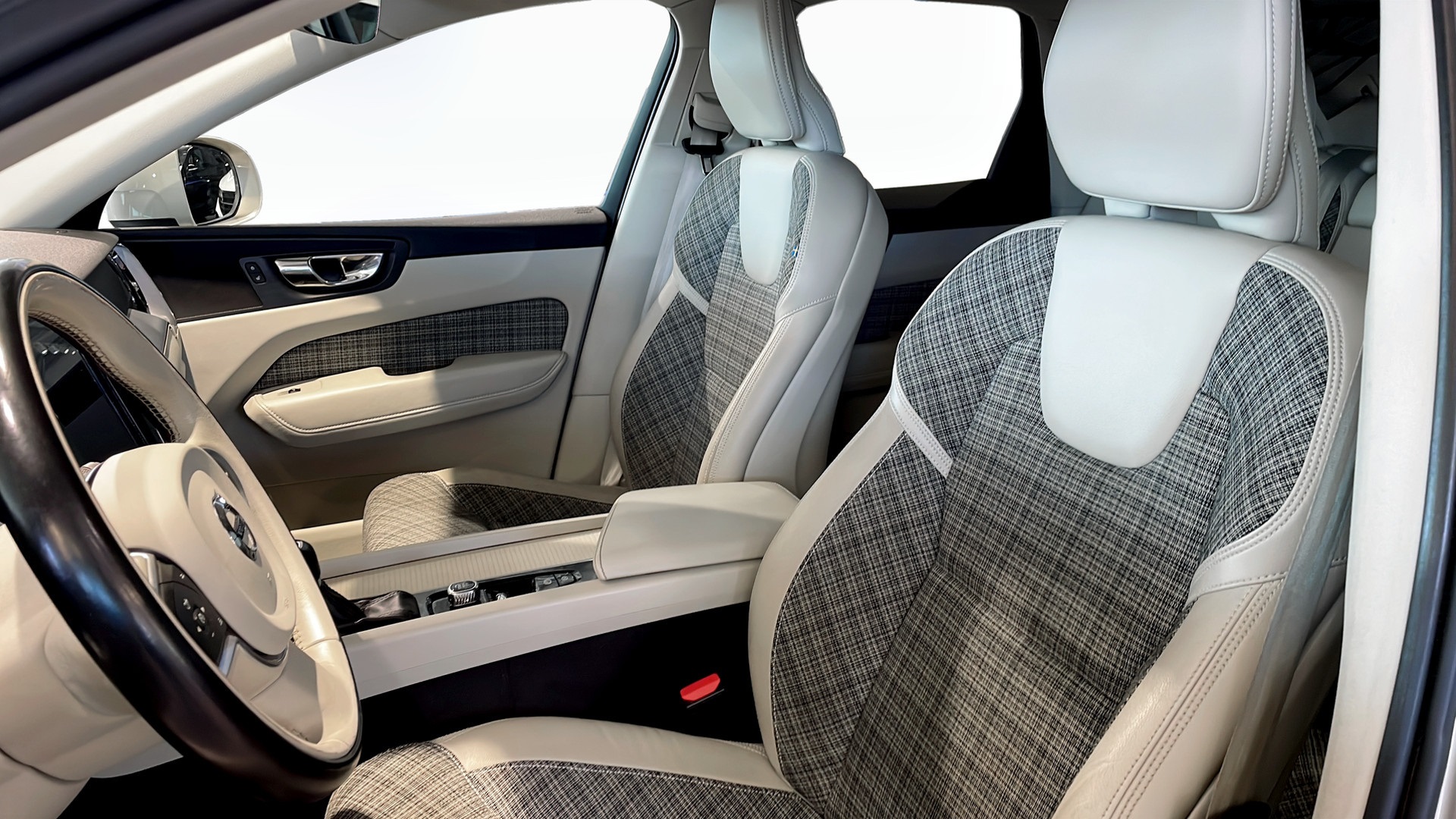 Volvo XC60 ZLO212