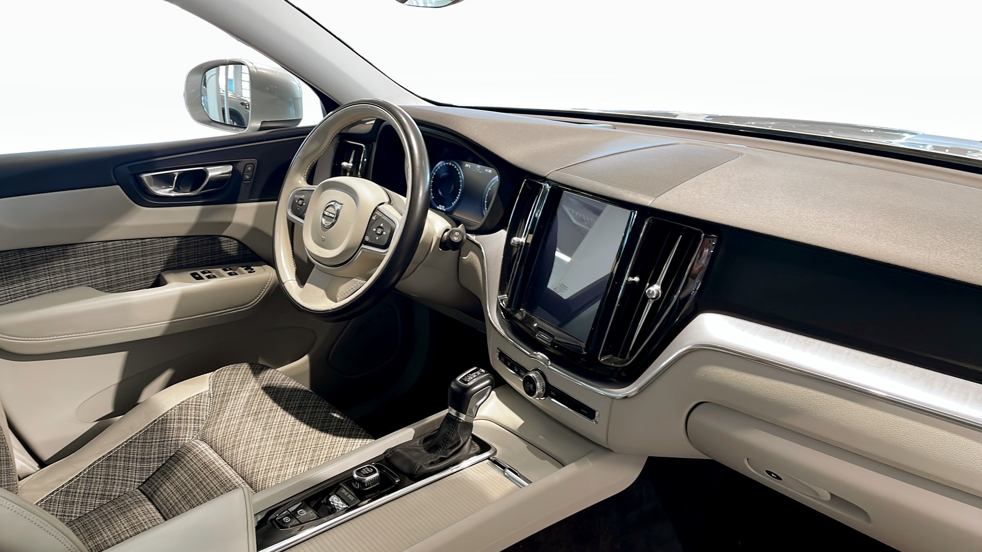 Volvo XC60 ZLO212