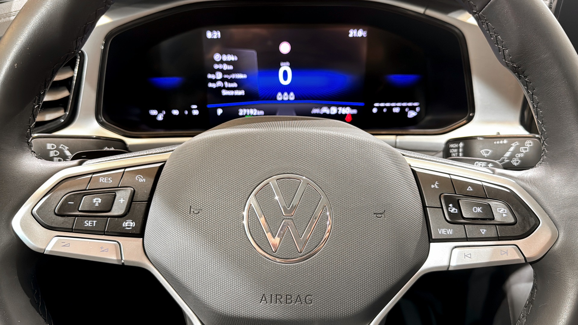 Volkswagen T-Roc ZMG54Y