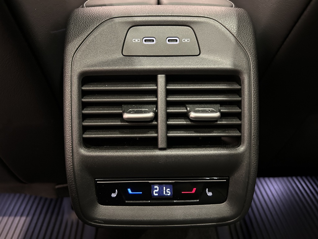 Volkswagen Passat ZNJ04S