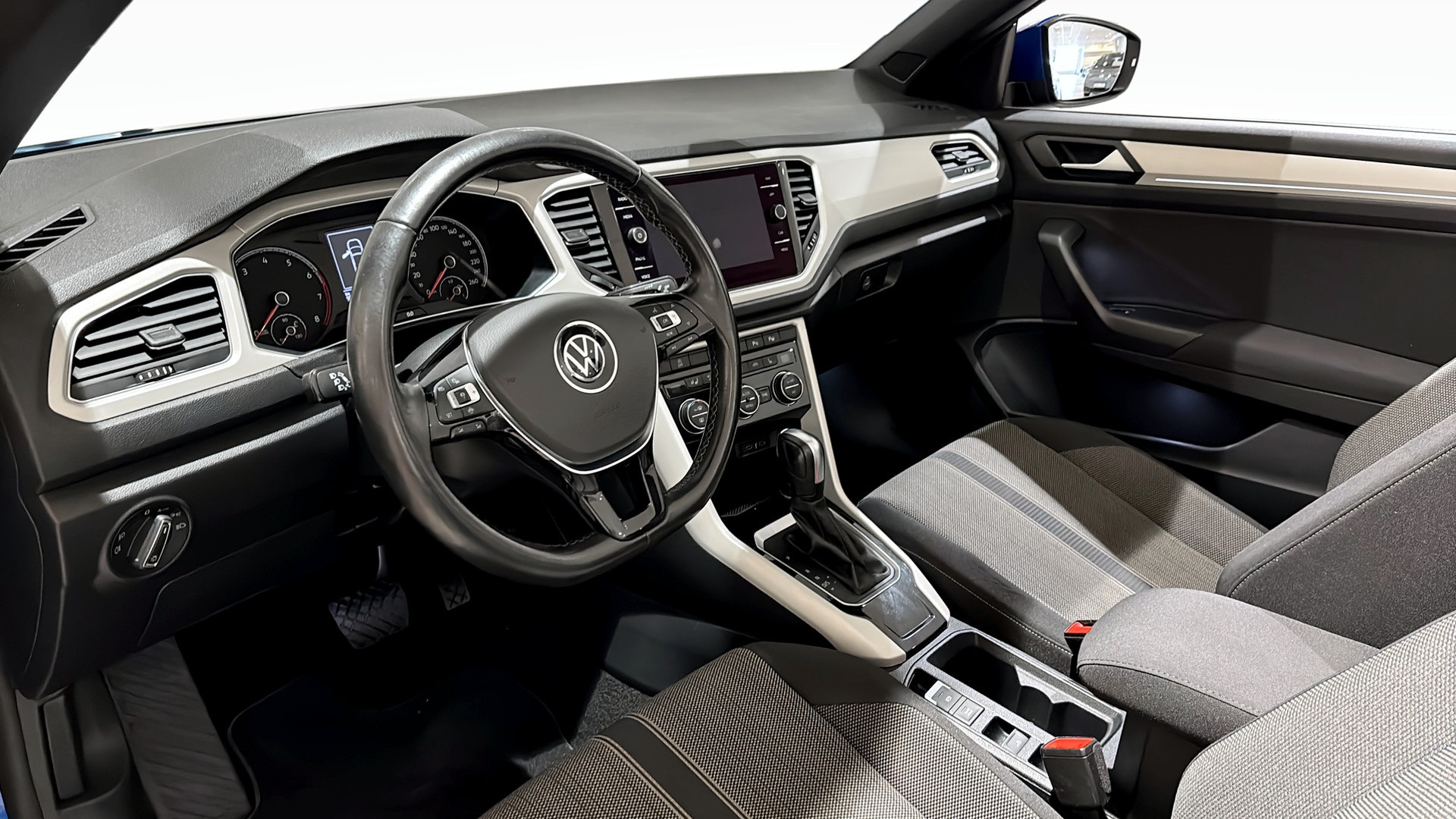 Volkswagen T-Roc Cabriolet ZNJ20G