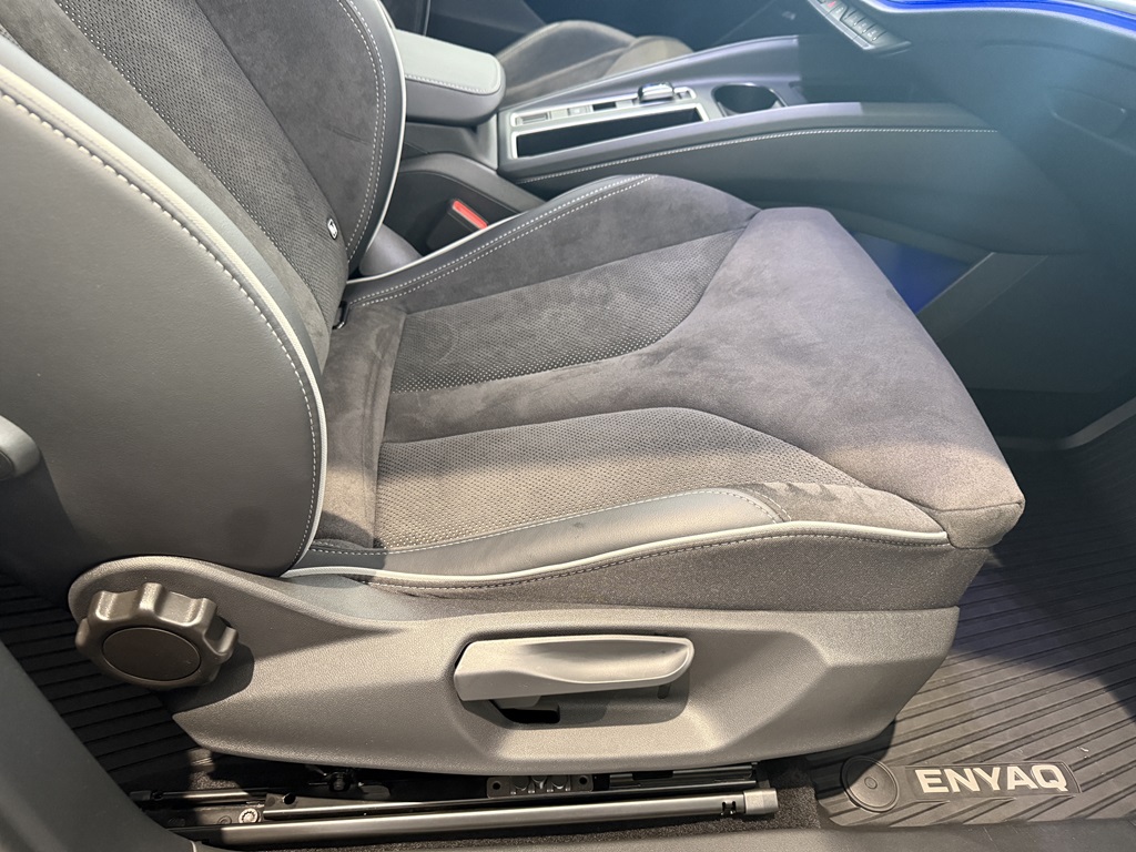 Skoda Enyaq ZNL17C