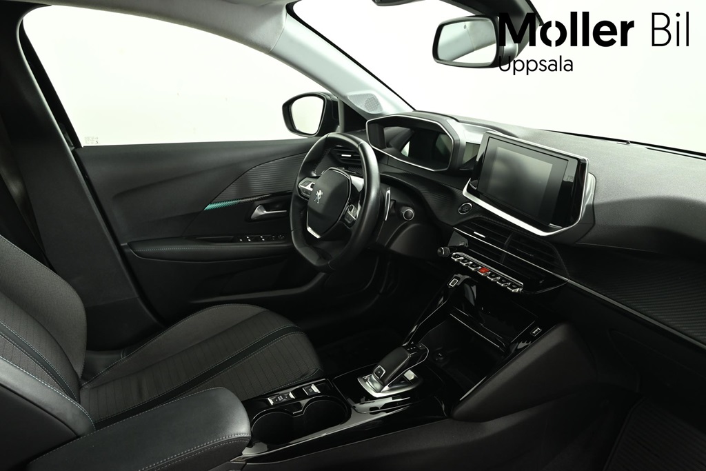 Peugeot 208 ZNO551