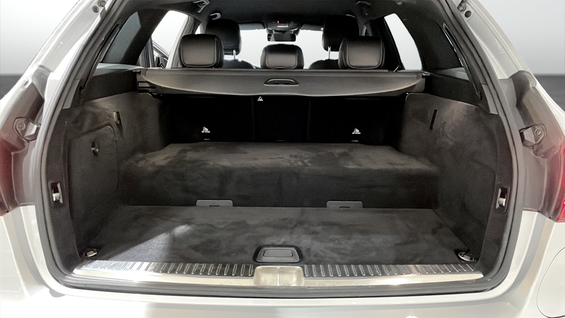 Mercedes C-Class ZOC82A