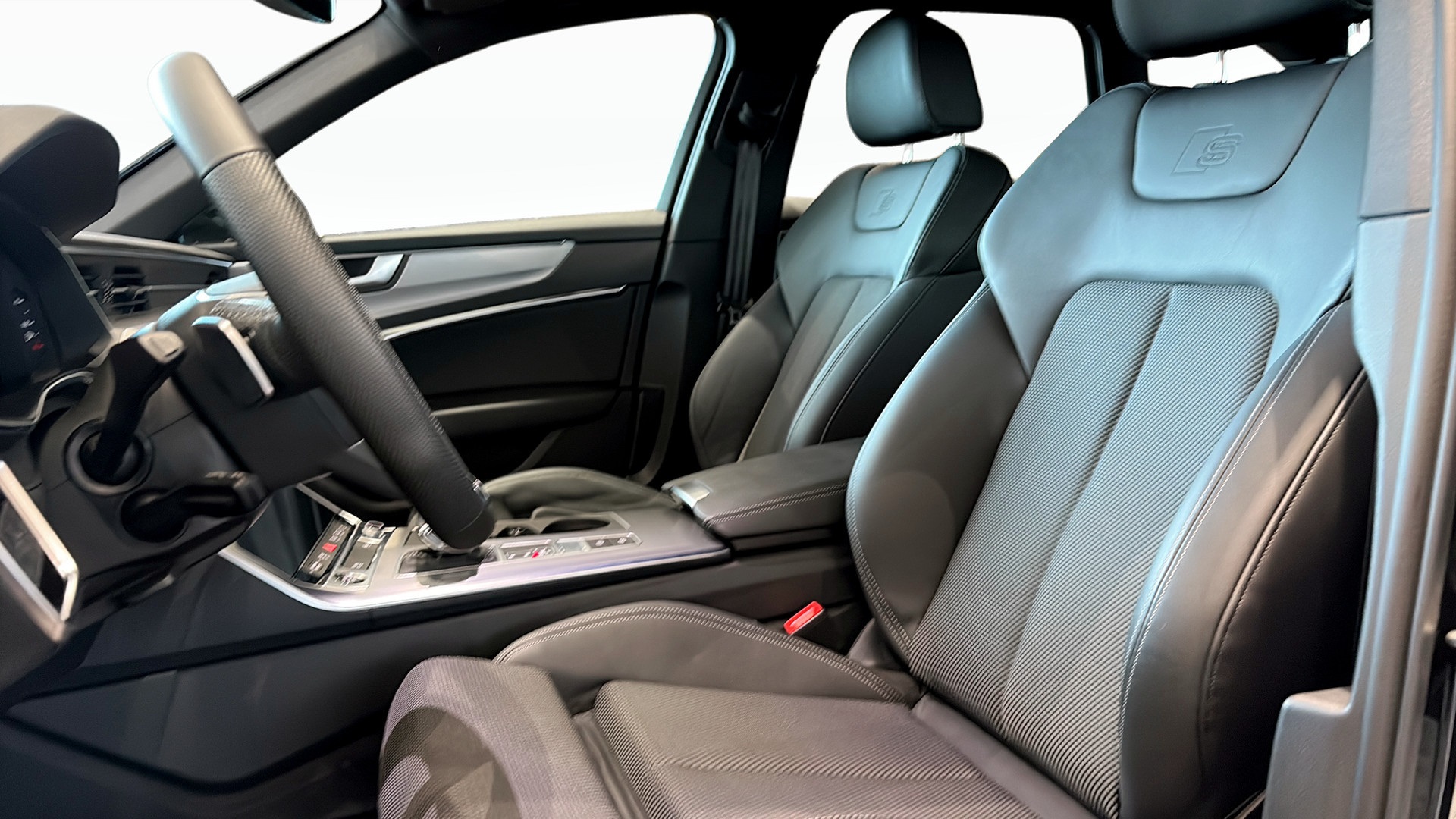 Audi A6 Avant ZOM547