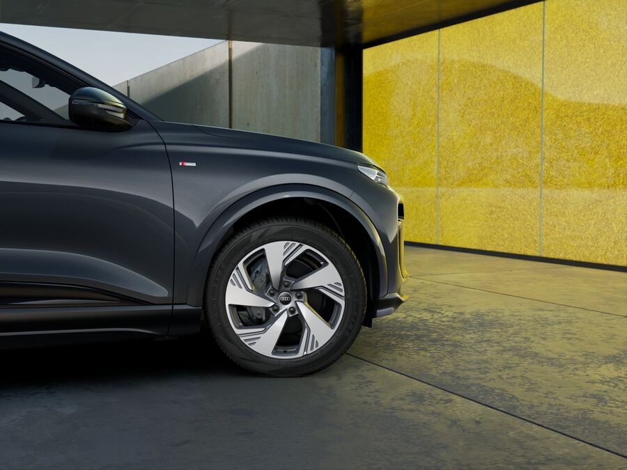 Audi Q6 e-tron ZOM721