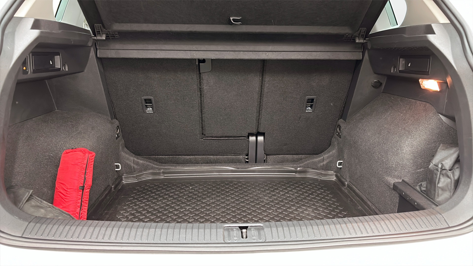Volkswagen Tiguan ZPD827