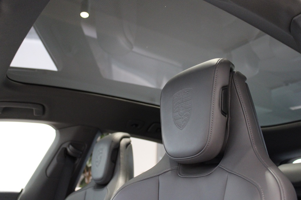 Porsche Taycan ZPP12R