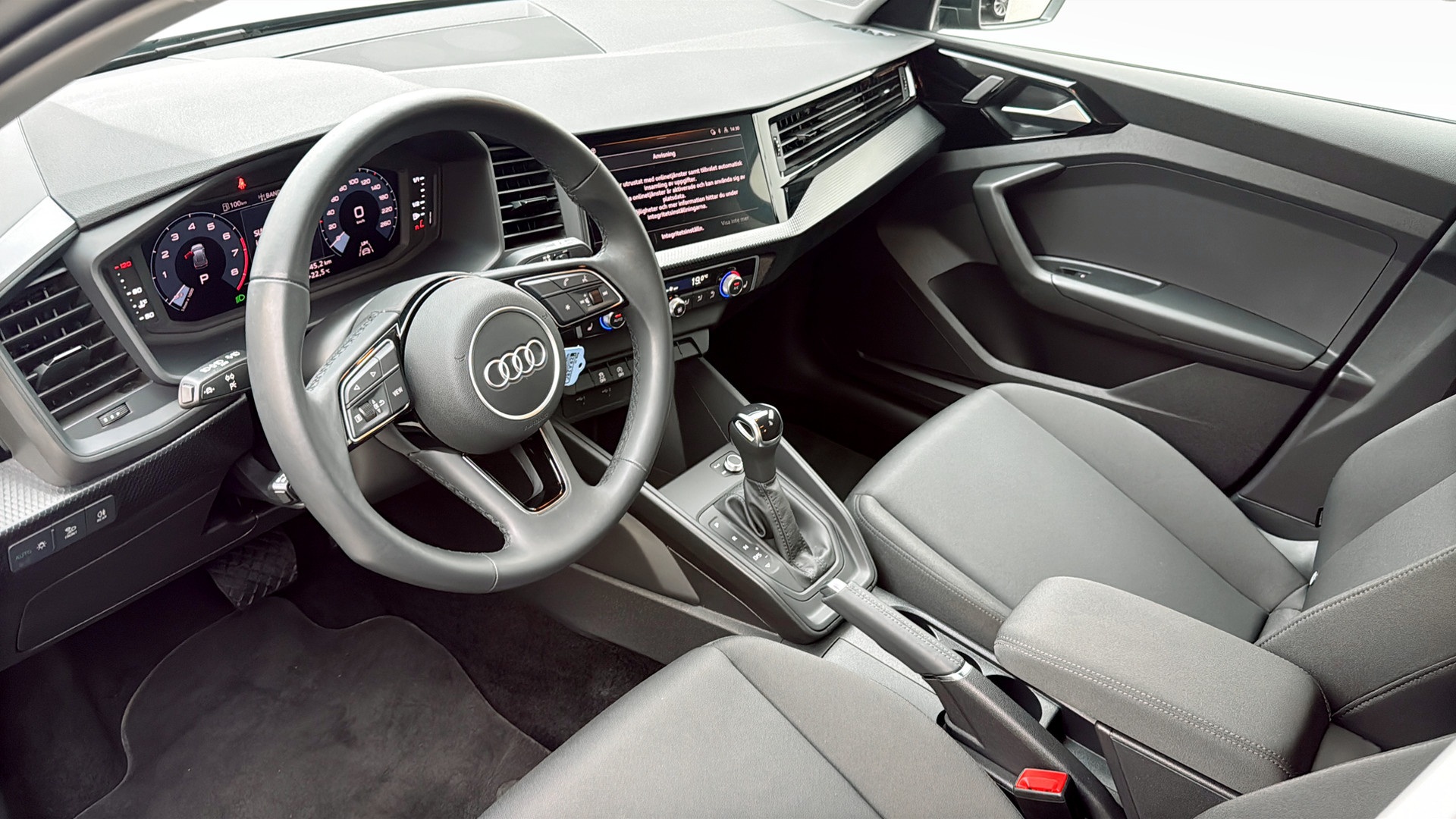Audi A1 ZRA28C