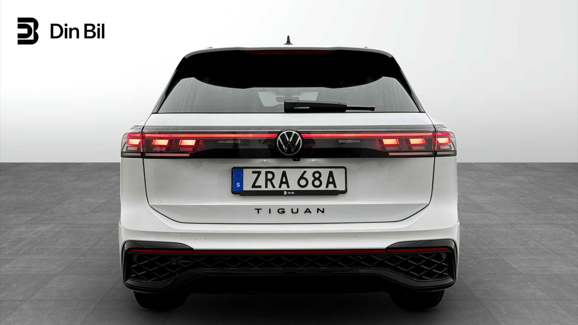 Volkswagen Tiguan ZRA68A
