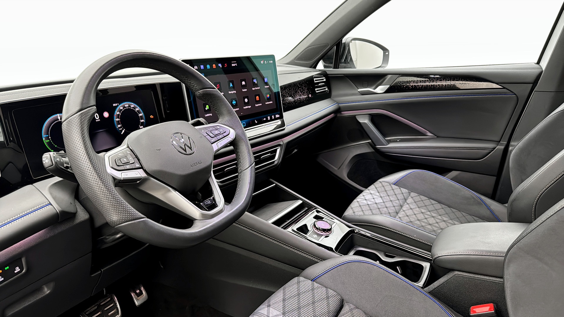 Volkswagen Tiguan ZRA68A