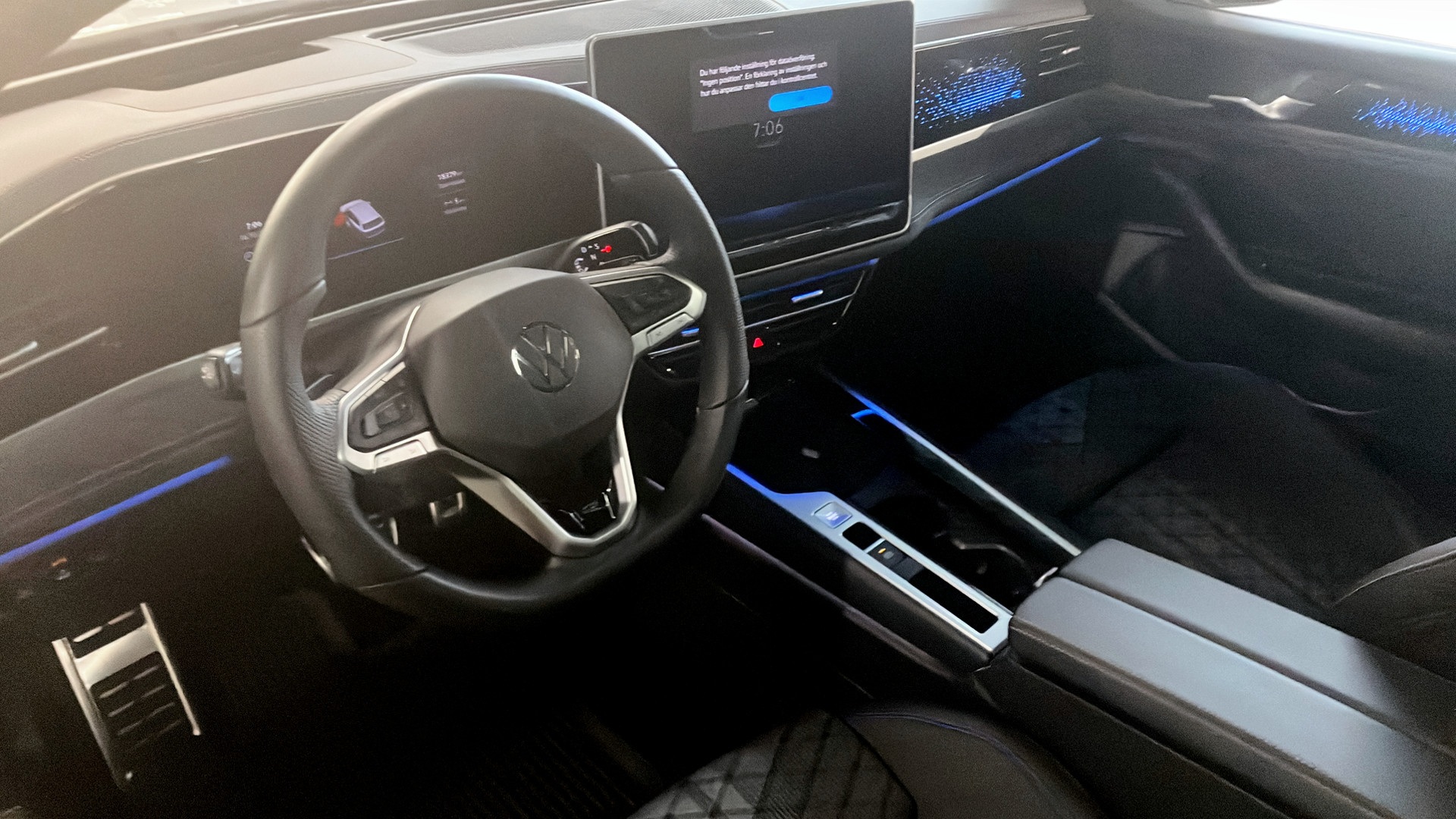 Volkswagen Passat ZRA98U