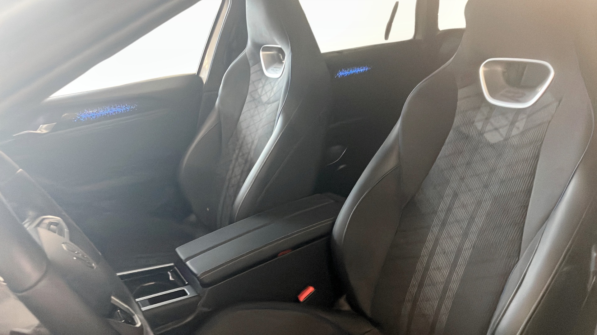 Volkswagen Passat ZRA98U