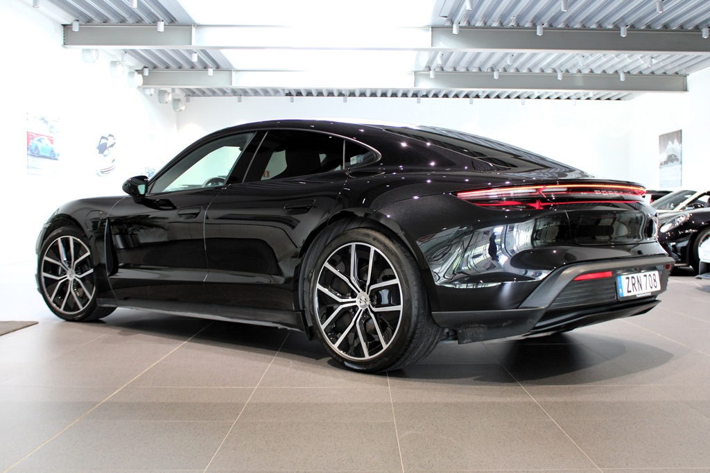 Porsche Taycan ZRN708