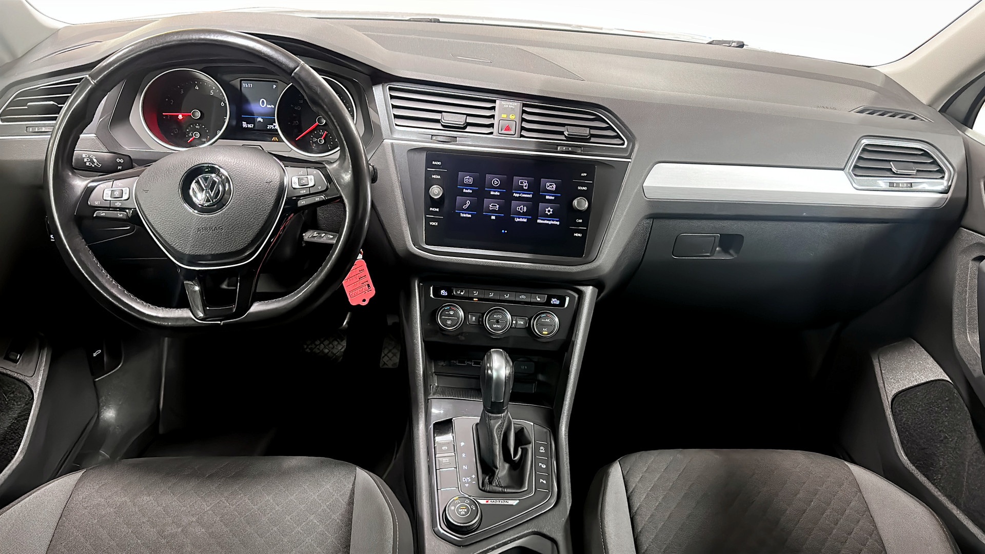 Volkswagen Tiguan ZRO137