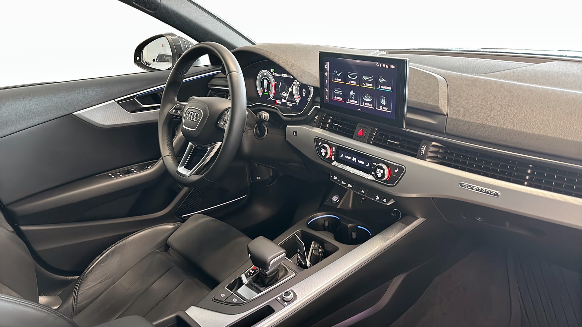 Audi A4 allroad quattro ZSP51J
