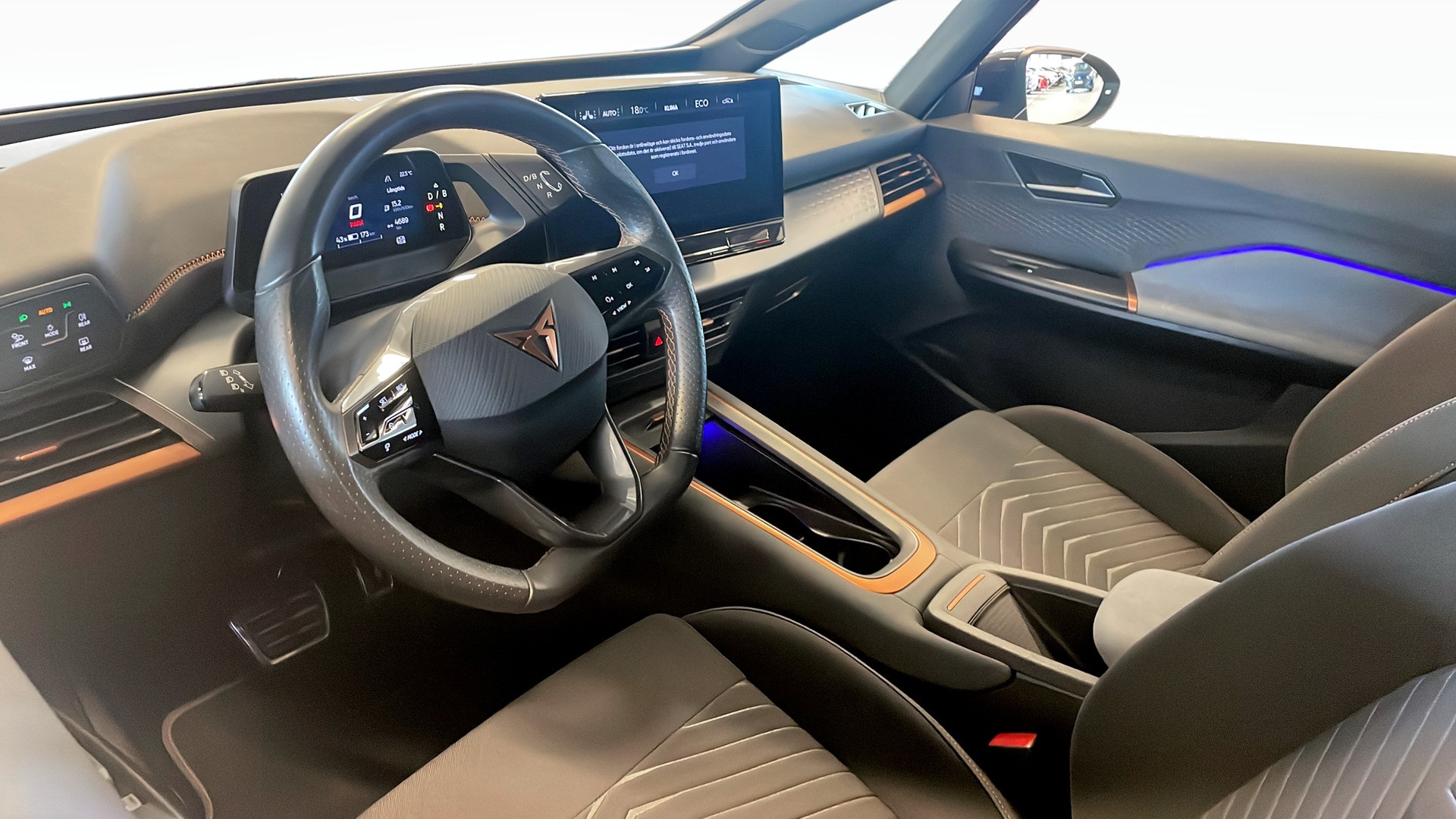 CUPRA Born ZUC976