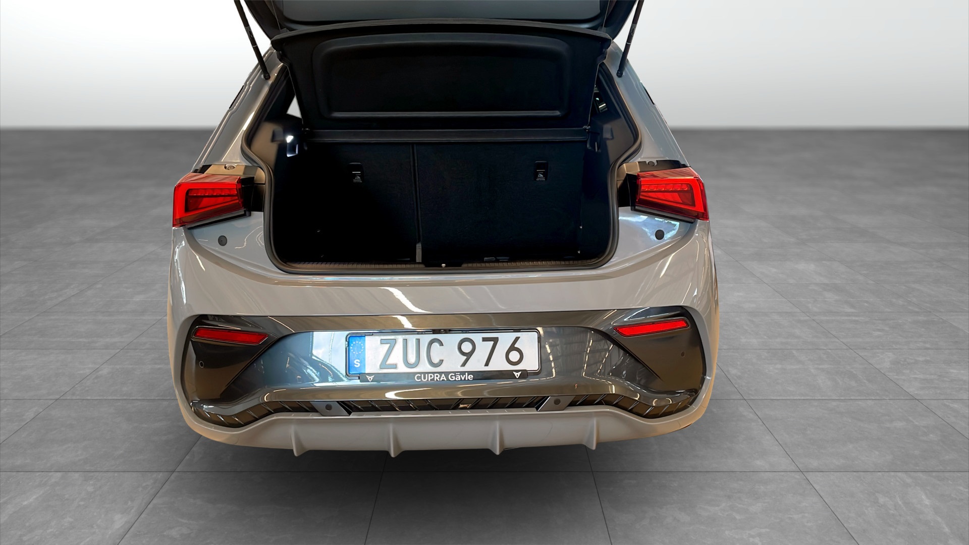CUPRA Born ZUC976