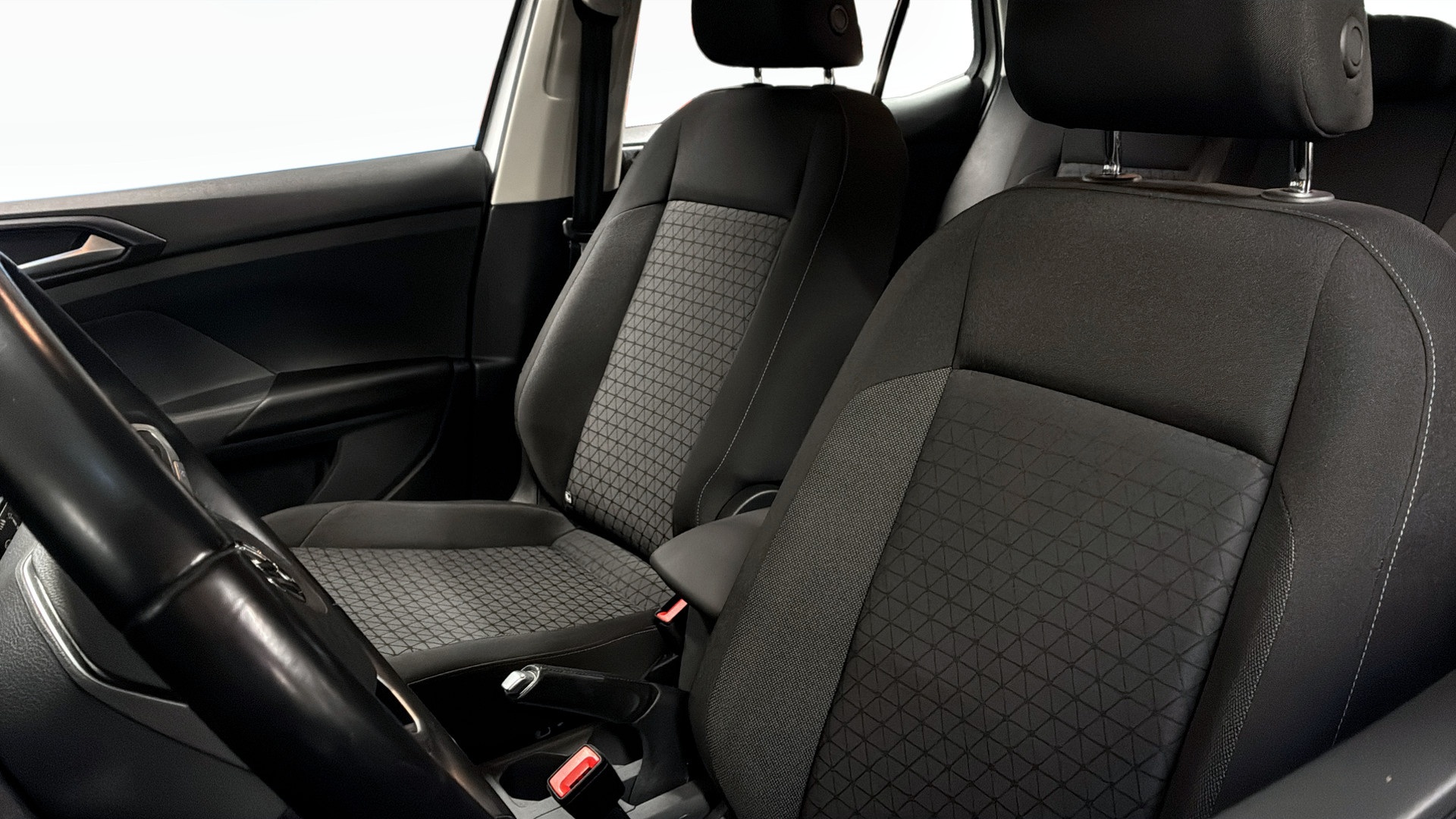 Volkswagen T-Cross ZUF51E