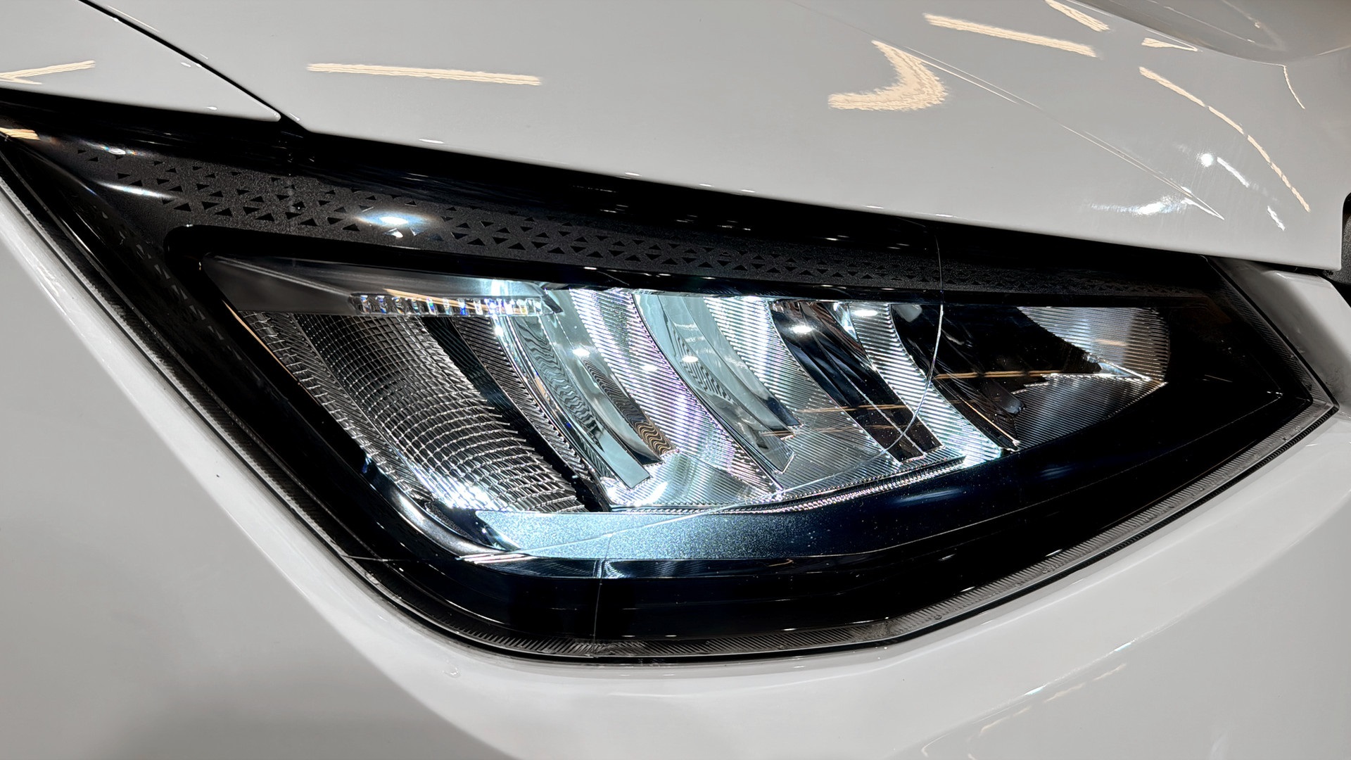 SEAT Arona ZUJ711