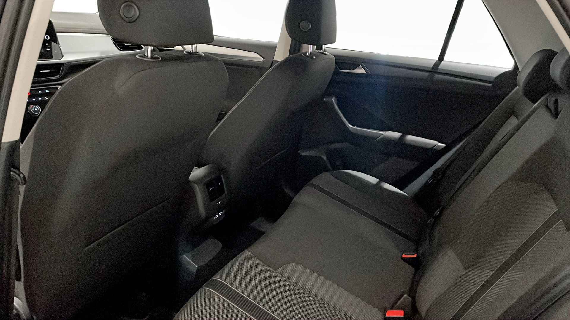 Volkswagen T-Roc ZWA20S
