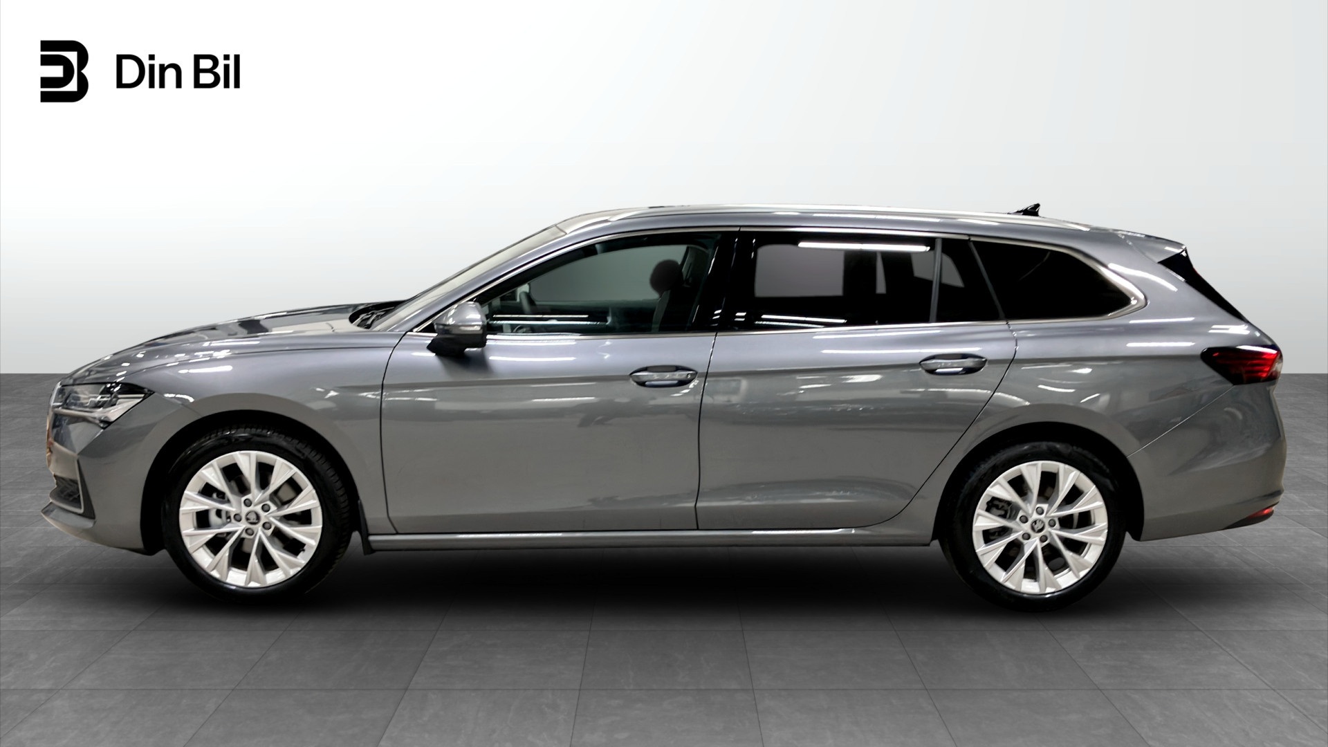 Skoda Superb Combi ZWB016
