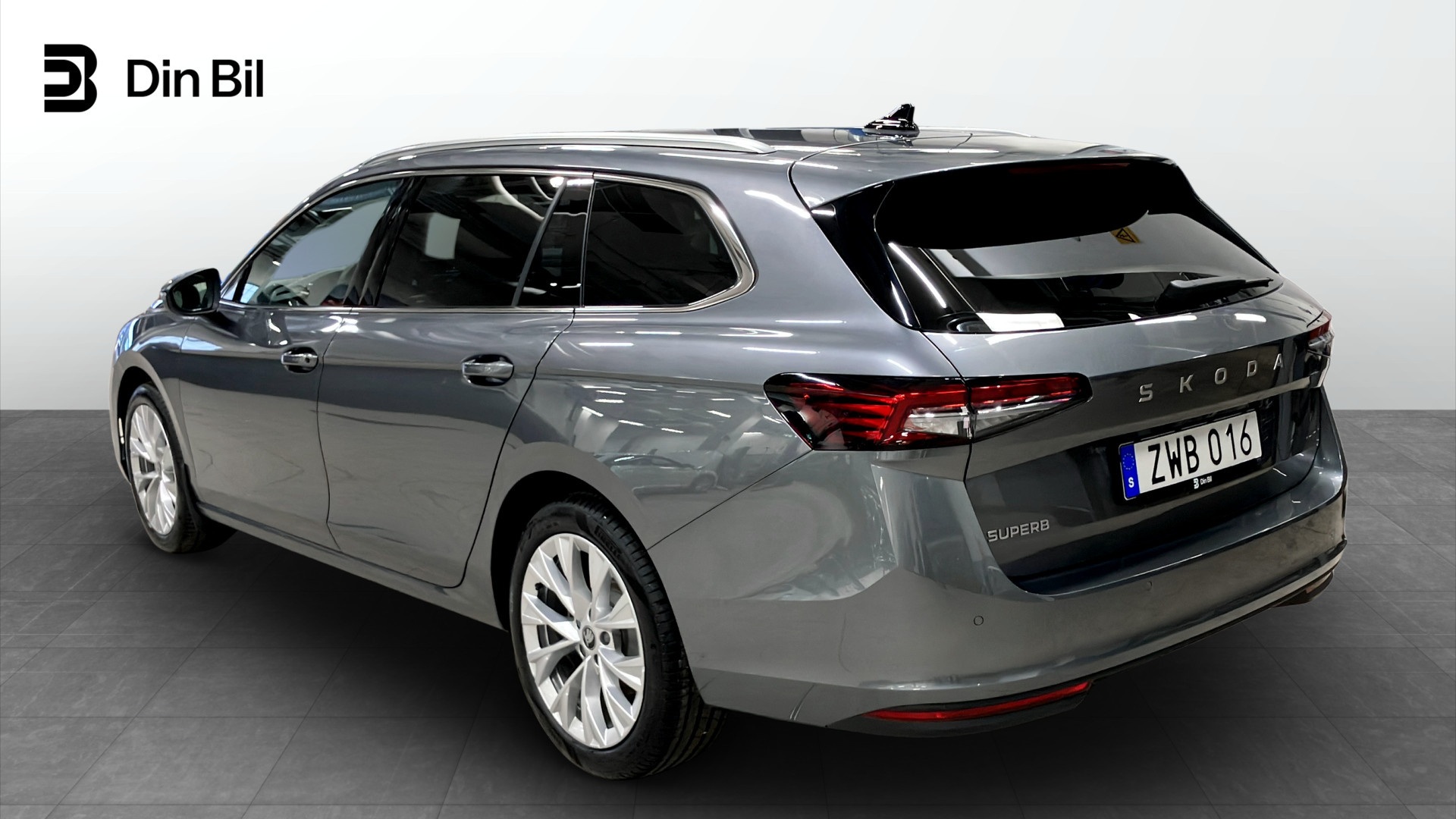 Skoda Superb Combi ZWB016