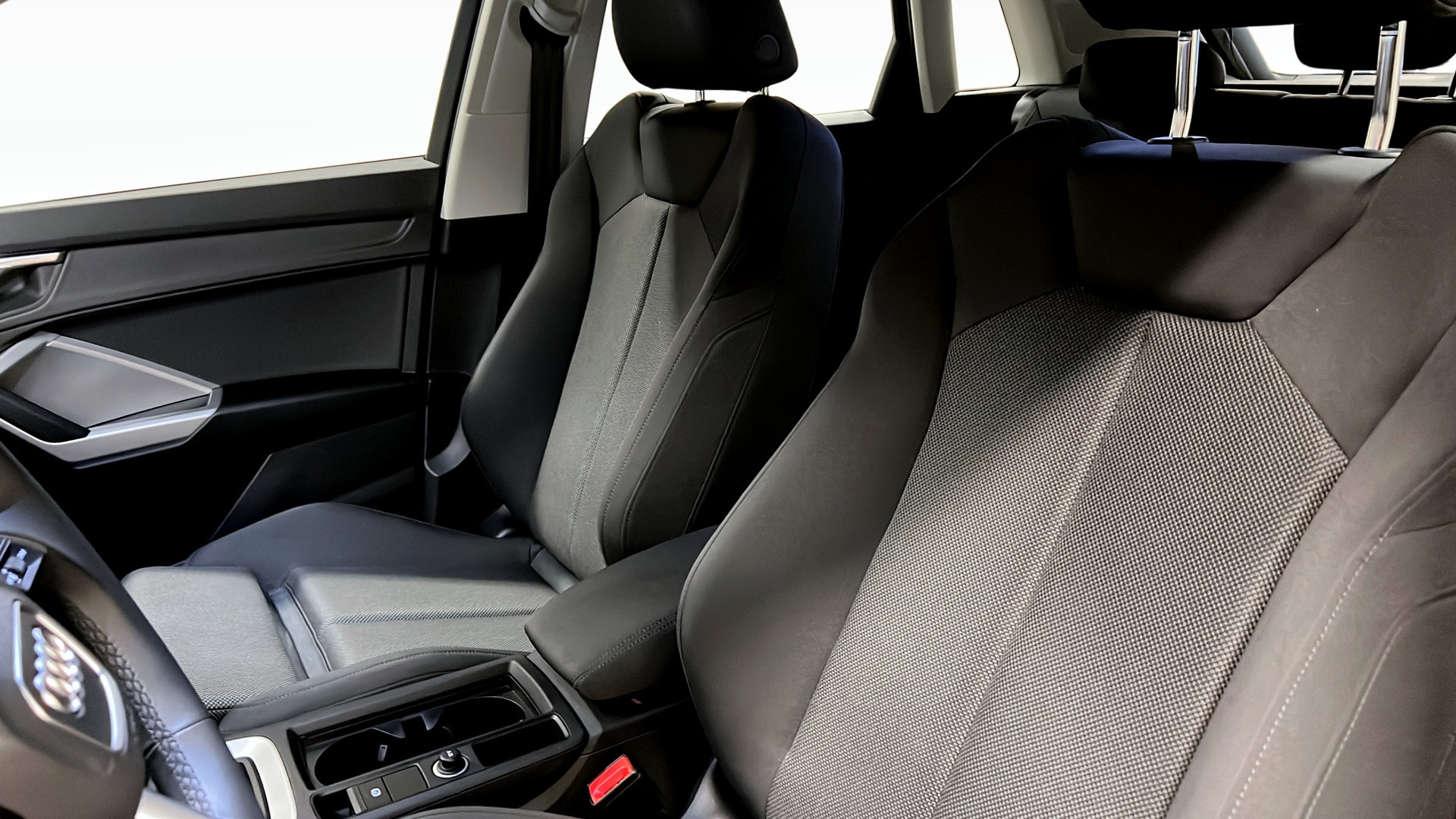 Audi Q3 ZWW028