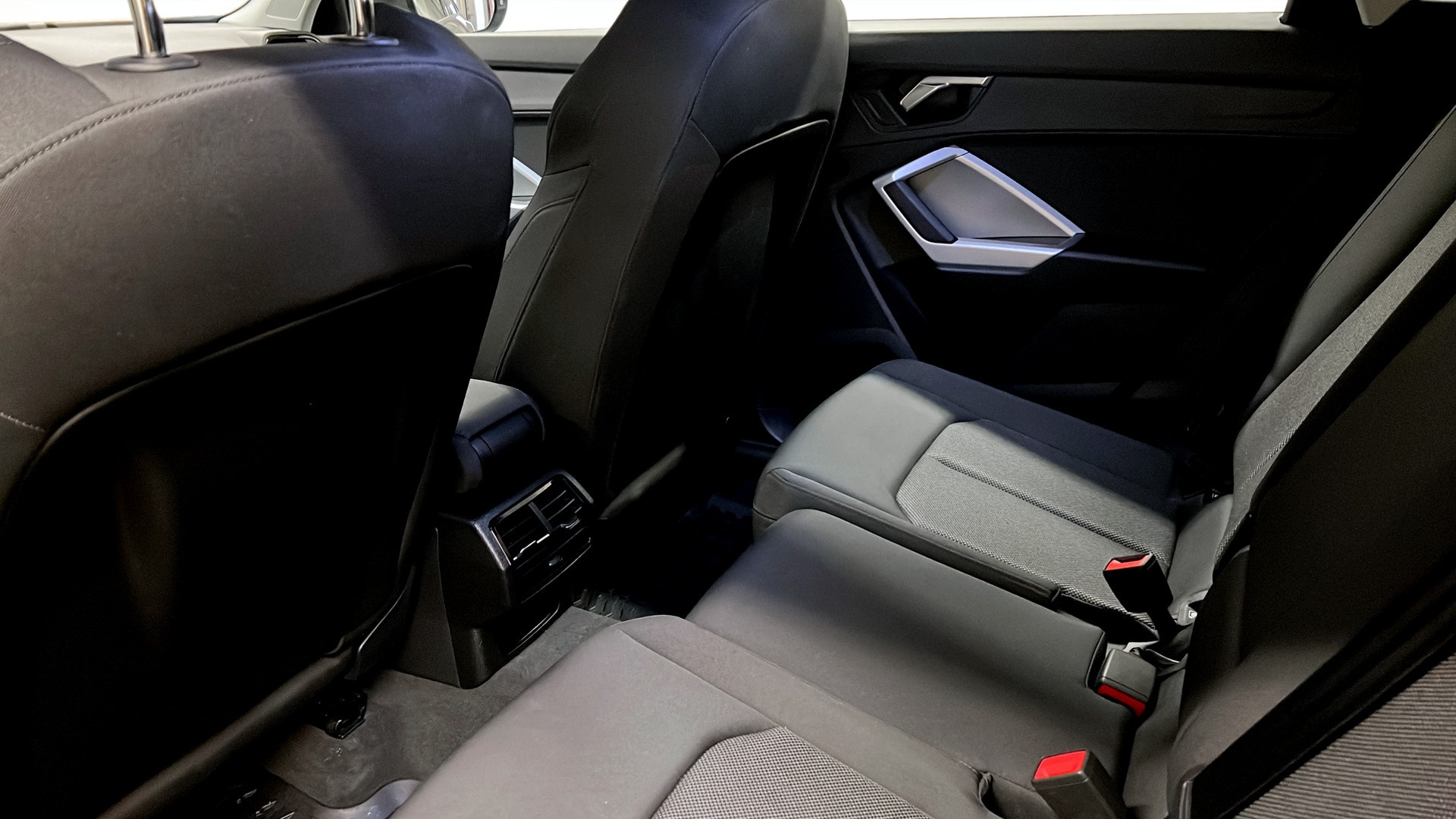 Audi Q3 ZWW028