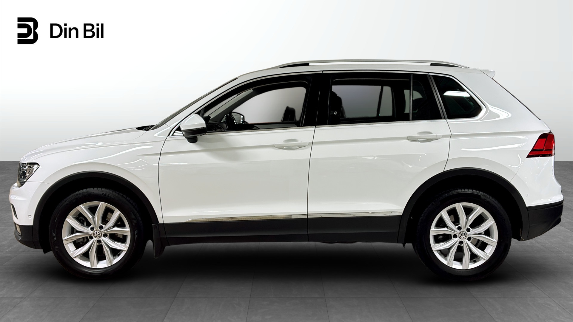 Volkswagen Tiguan ZYF12N