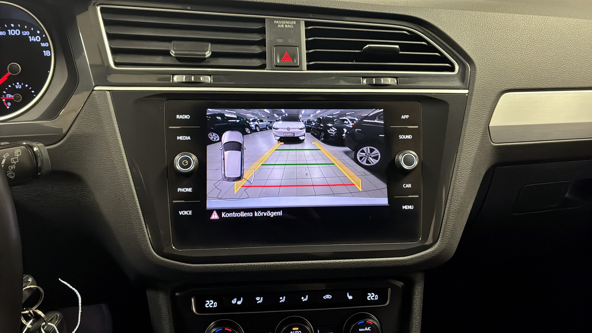 Volkswagen Tiguan ZYF12N