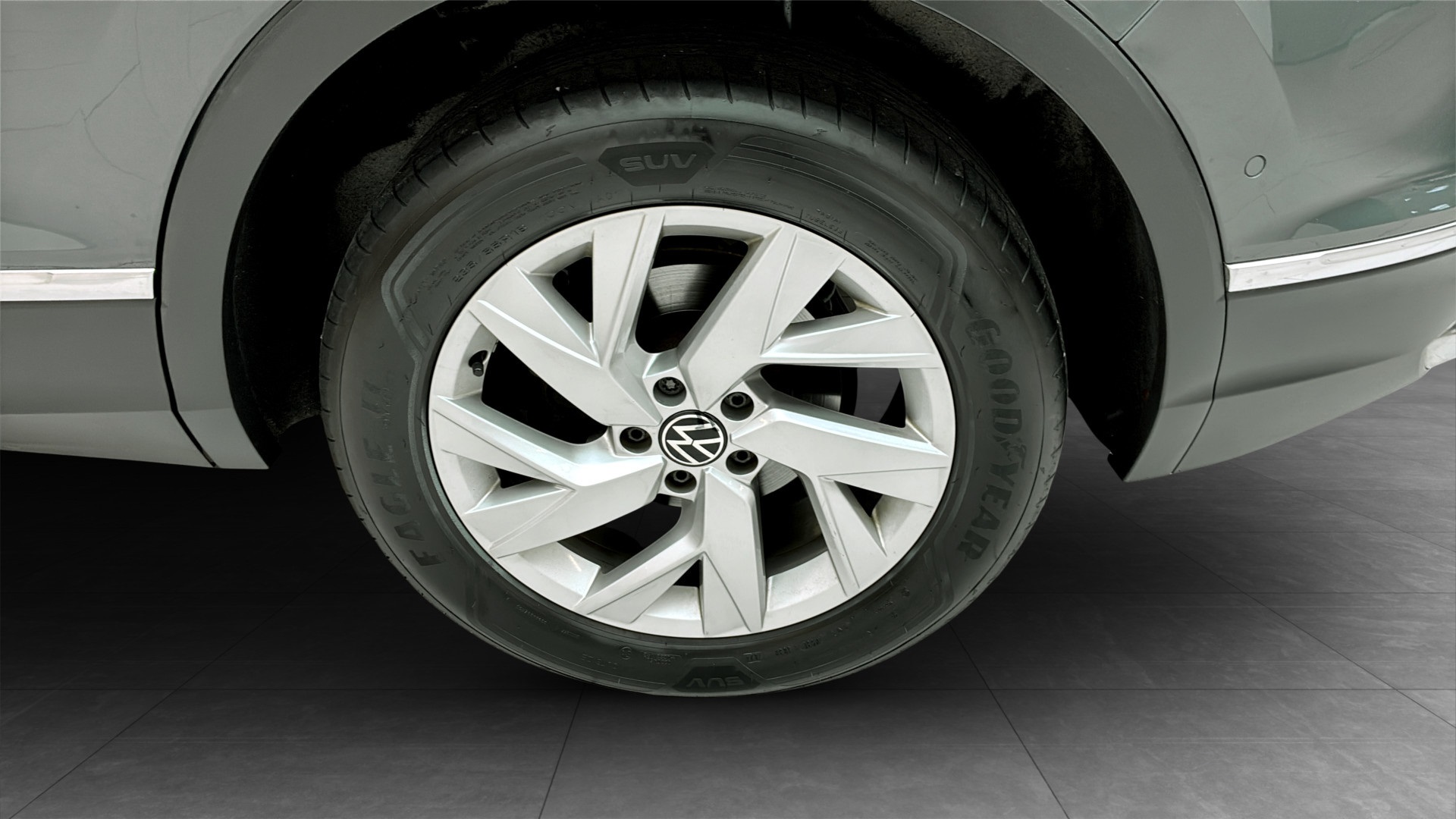 Volkswagen Tiguan ZZG17A