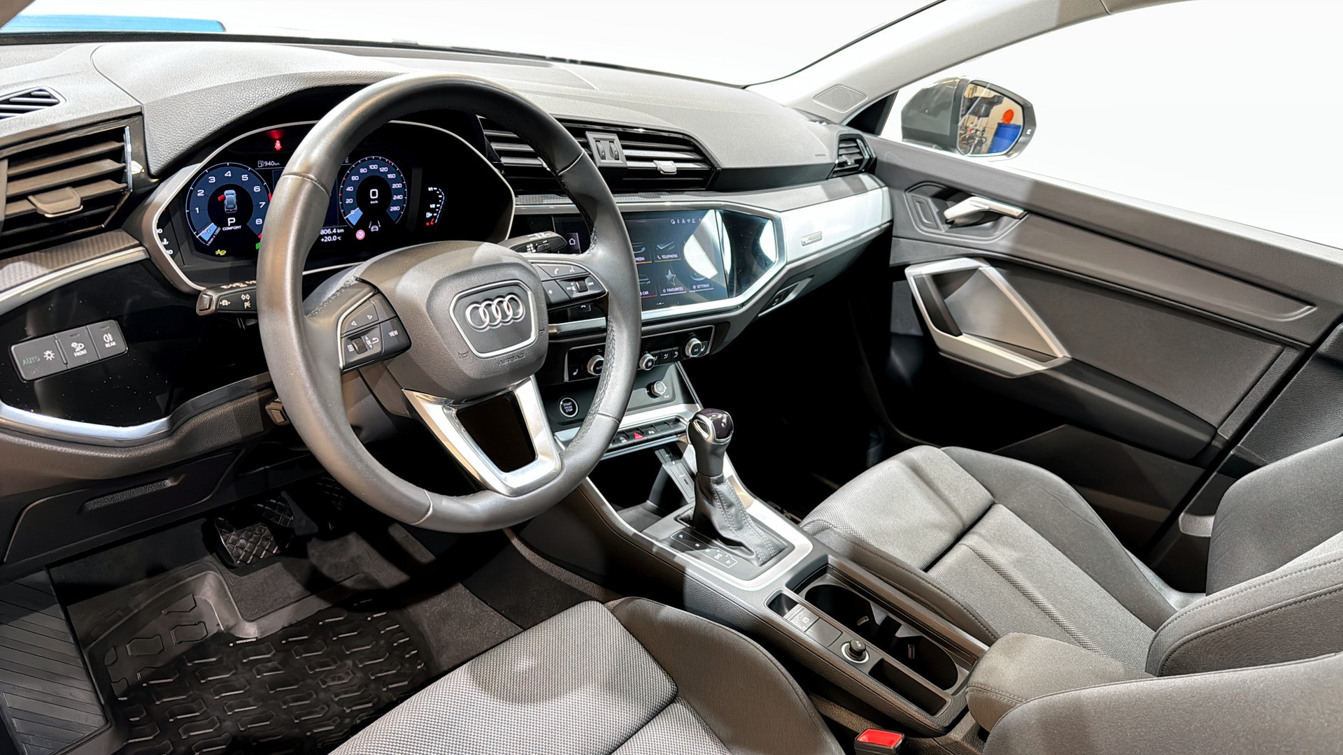 Audi Q3 ZZM54N